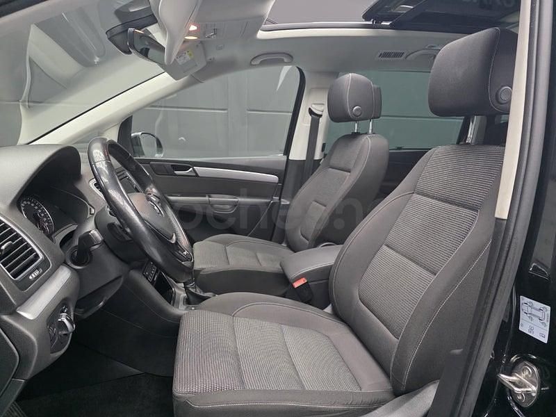 Usado VW Sharan Sportline 184 CV (135 kW) 2017 Negro Monovolumen