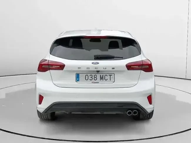 Begagnad Ford Focus ST-Line 125 HK (91 kW) 2022 Vit Sedan