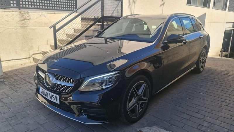 Negro Usado 2020 Mercedes C300e Familiar | 32.900 € (Un poco caro) - Imagen 1/4
