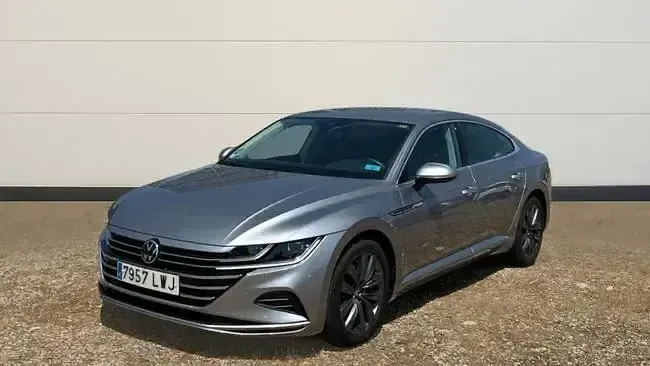 Usado VW Arteon 150 CV (110 kW) 2022 Gris Berlina