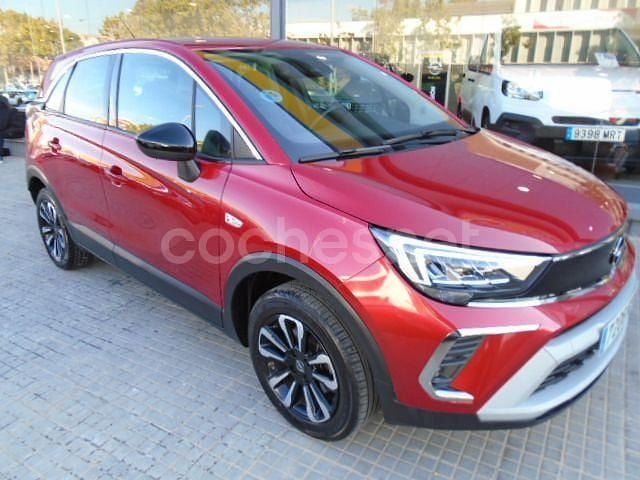 Usado Opel Crossland X Elegance 110 CV (80 kW) 2024 Granate SUV