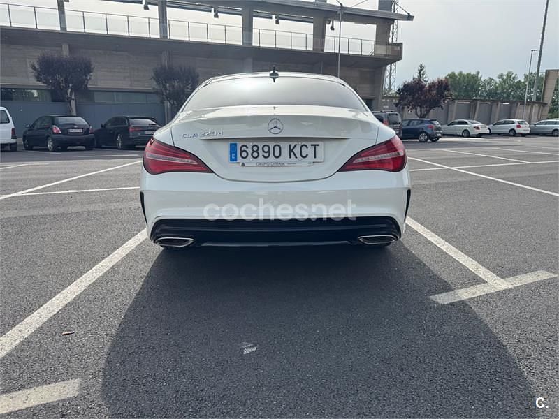 Usado Mercedes CLA220 AMG line 177 CV (130 kW) 2017 Blanco Berlina