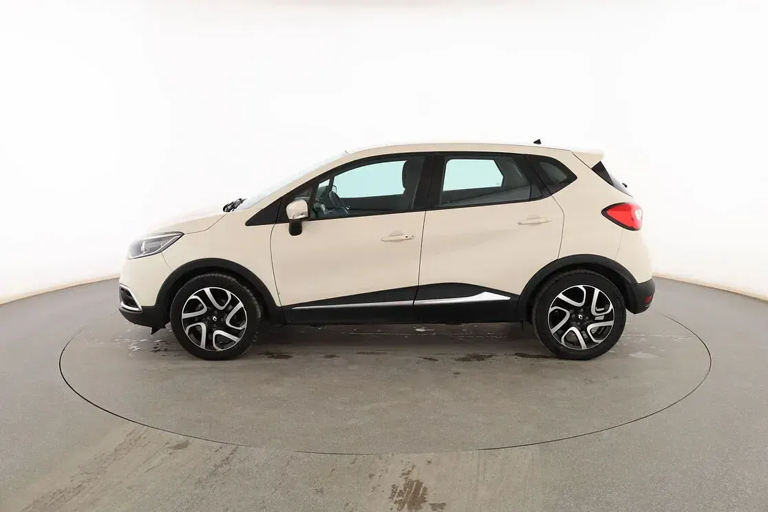 Usado Renault Captur Zen 120 CV (88 kW) 2014 Blanco SUV
