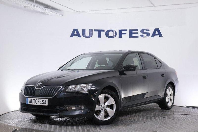 Negra Usado 2018 Skoda Superb Active Berlina | 14.150 € (Buen precio) - Imagen 1/4