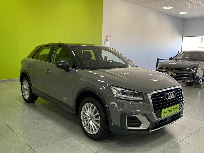 Usado Audi Q2 Design 116 CV (85 kW) 2019 Gris SUV