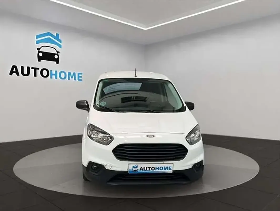 Usado Ford Transit Courier Trend 97 CV (71 kW) 2022 Blanco Van