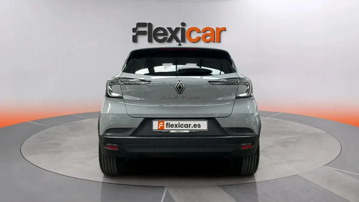 Usado Renault Captur Evolution 101 CV (74 kW) 2025 Gris SUV