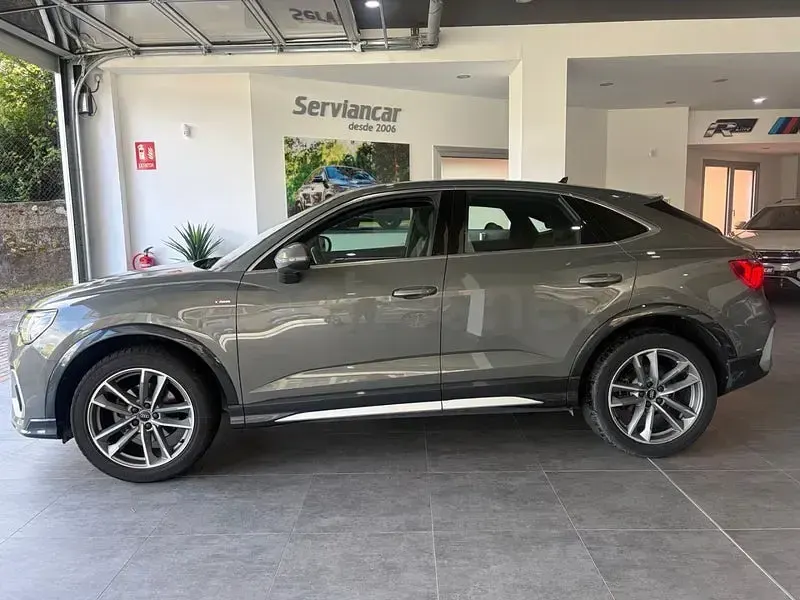 Usado Audi Q3 Sportback Premium 150 CV (110 kW) 2020 Gris / plata SUV