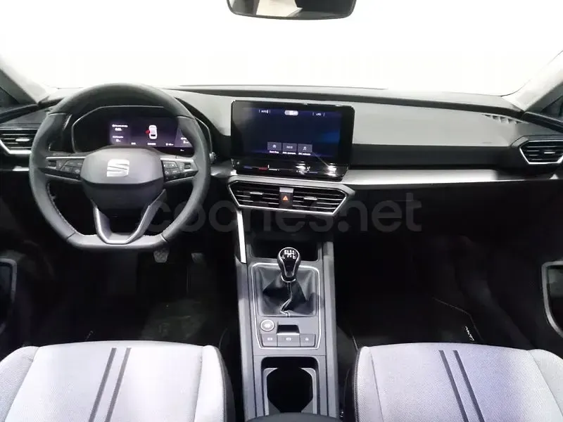Usado Seat Leon Style 116 CV (85 kW) 2025 Blanco Familiar