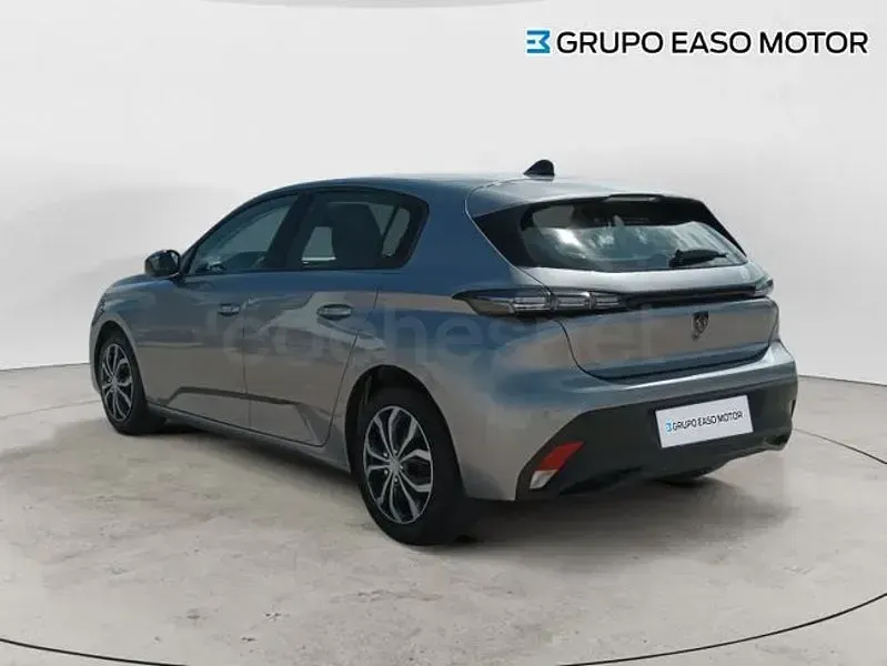 Usado Peugeot 308 Active 110 CV (80 kW) 2022 Gris / plata Berlina