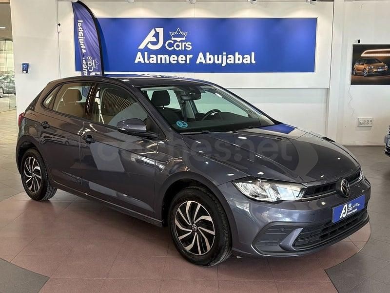 Usado VW Polo Life 95 CV (69 kW) 2022 Gris / plata Utilitario