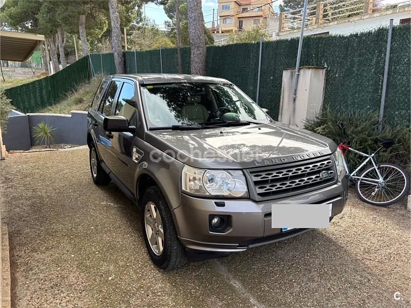 Gris / plata Usado 2011 Land Rover Freelander 2 S SUV | 8900 € (Precio justo) - Imagen 1/4