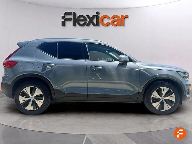 Usado Volvo XC40 Momentum 262 CV (192 kW) 2020 Gris / plata SUV
