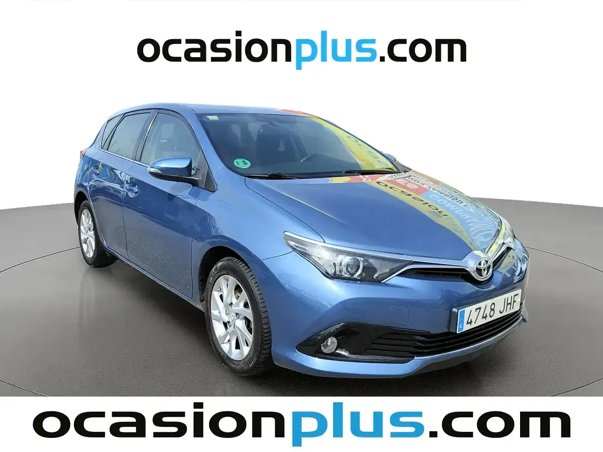 Usado Toyota Auris Active 116 CV (85 kW) 2015 Azul Utilitario