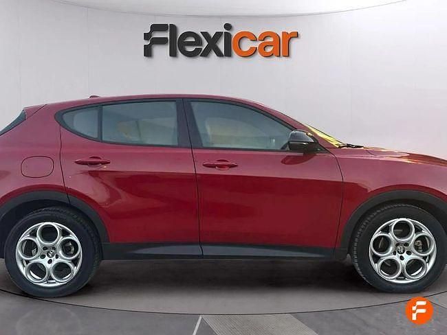 Usado Alfa Romeo Tonale Edizione Speciale 130 CV (95 kW) 2022 Granate SUV