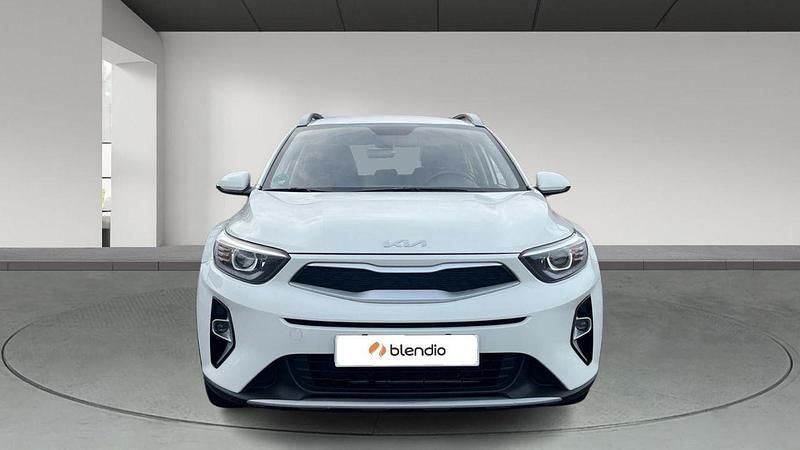 Usado Kia Stonic 100 CV (73 kW) 2024 Blanco SUV