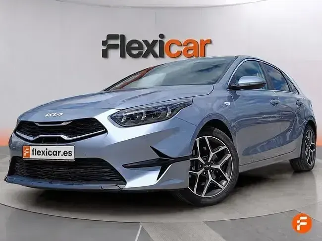 Usado Kia Ceed 100 CV (73 kW) 2025 Gris Utilitario