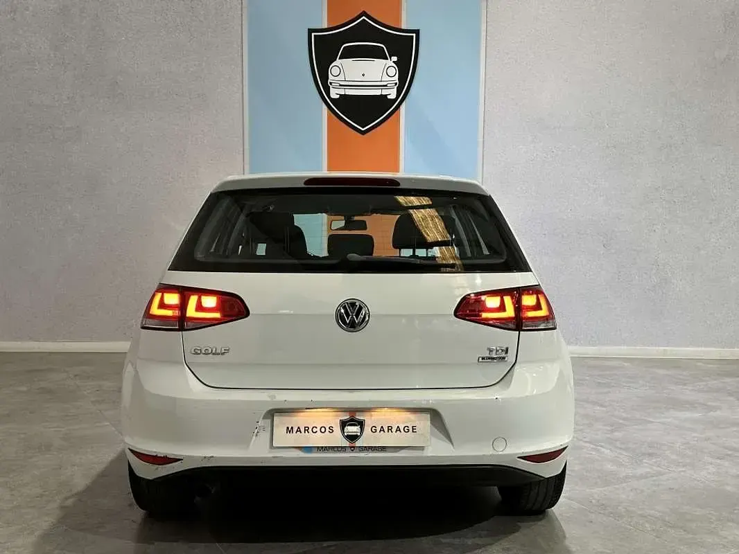 Używany VW Golf VII Business 110 KM (80 kW) 2016 Biały Hatchback