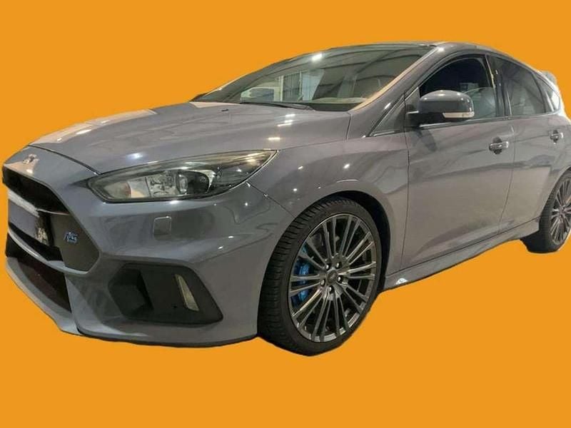 Usado Ford Focus RS 349 CV (256 kW) 2016 Gris Utilitario