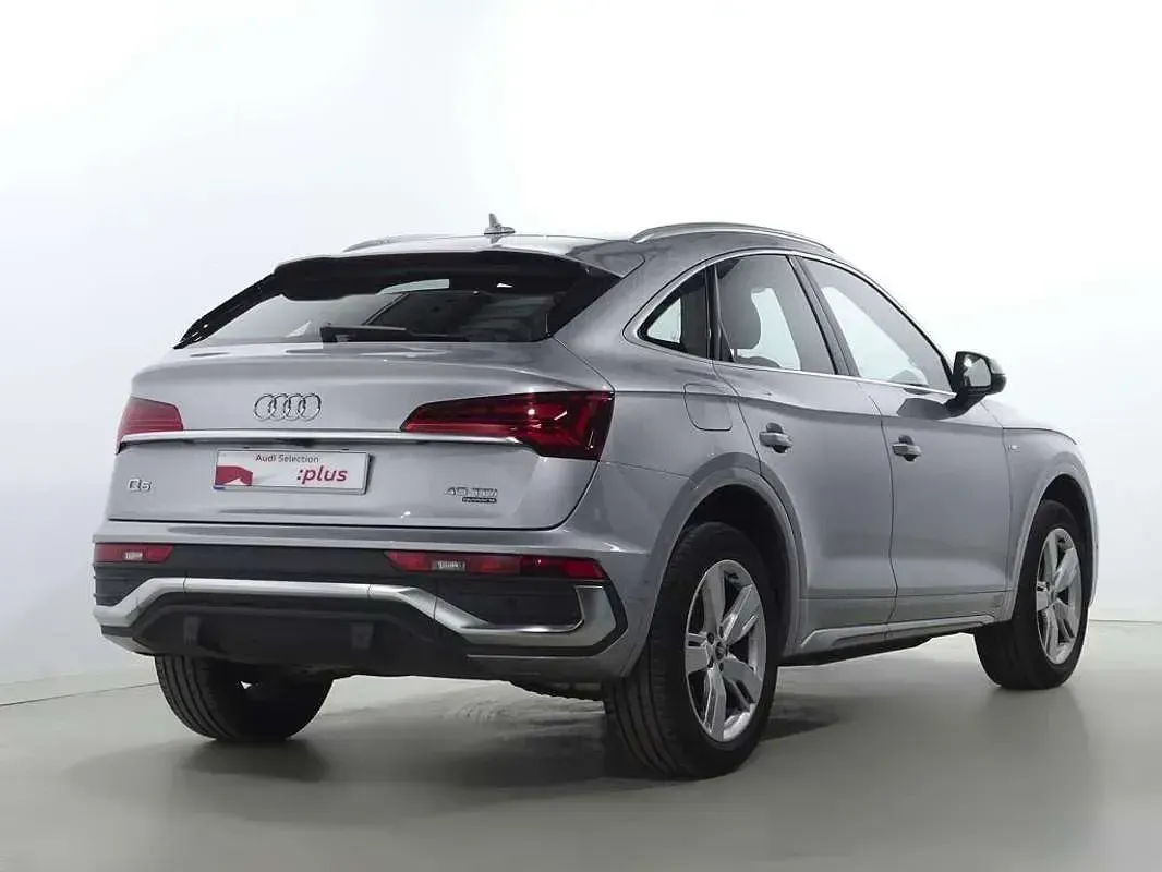 Usado Audi Q5 Sportback S-Line 204 CV (150 kW) 2022 Plateado SUV