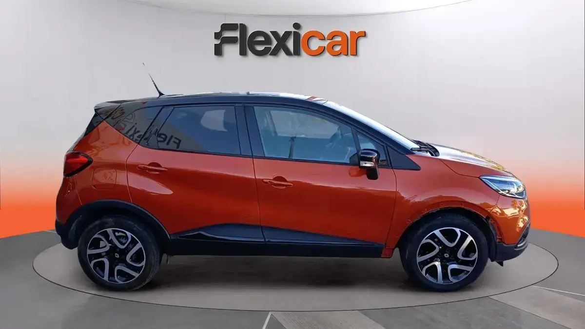 Usado Renault Captur Intens 90 CV (66 kW) 2016 Naranja SUV