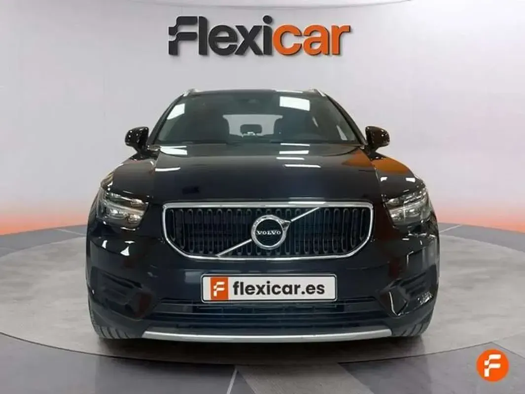 Usado Volvo XC40 Momentum 163 CV (119 kW) 2019 Negro SUV