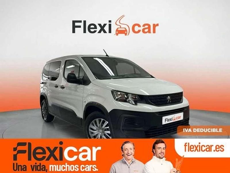 Usado Peugeot Rifter Allure 101 CV (74 kW) 2023 Blanco Monovolumen