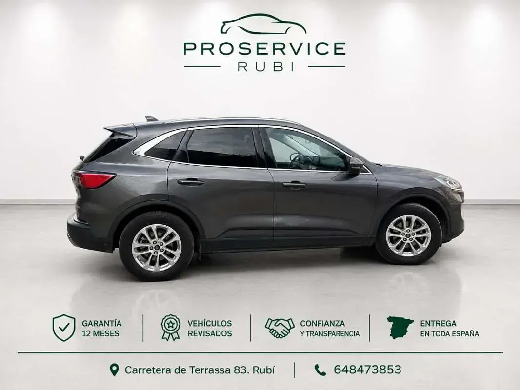 Usado Ford Kuga Trend+ 120 CV (88 kW) 2020 Gris SUV