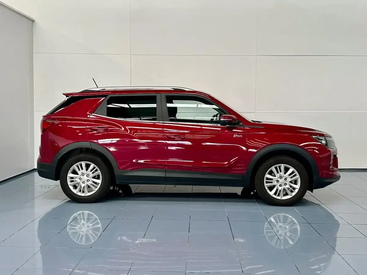 Usado SsangYong Korando 149 CV (109 kW) 2022 Rojo SUV