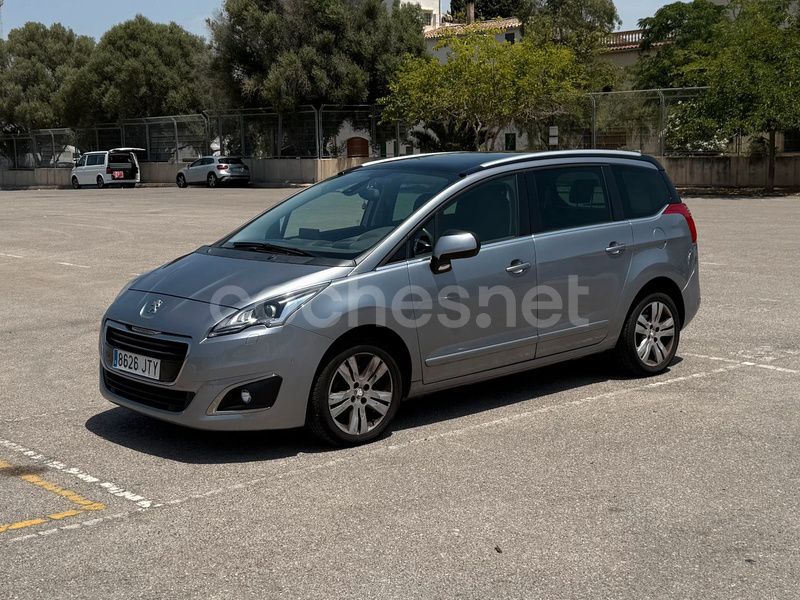 Gris / plata Usado 2016 Peugeot 5008 Allure Monovolumen | 11.990 € (Un poco caro) - Imagen 1/4