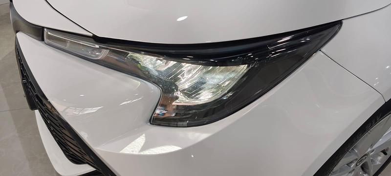 Usado Toyota Corolla Business Edition 122 CV (89 kW) 2021 Blanco Berlina