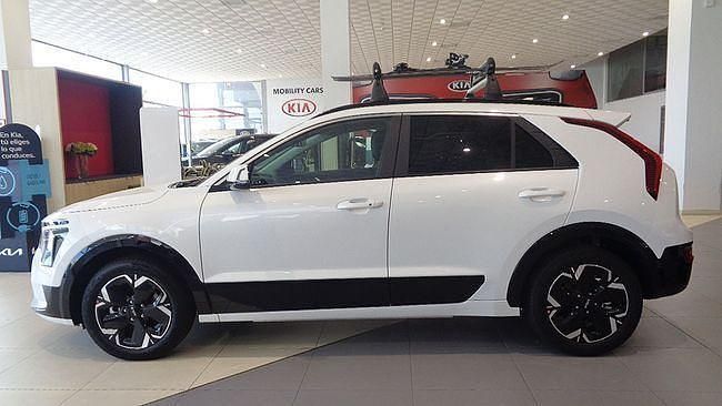 Usado Kia e-Niro 150 kW (204 CV) 2024 Blanco SUV