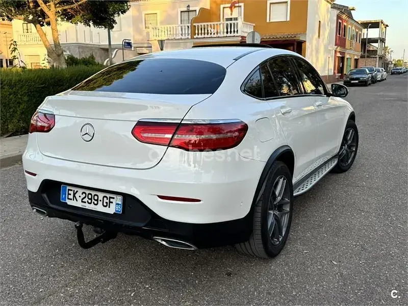 Usado Mercedes GLC220 170 CV (125 kW) 2017 Blanco Coupe