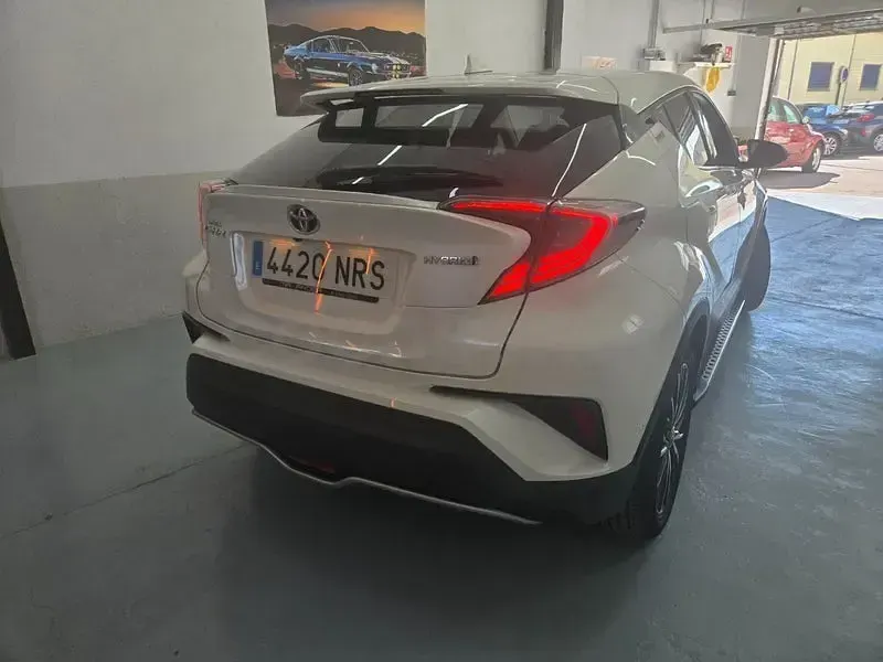 Usado Toyota C-HR Plus 122 CV (89 kW) 2018 Blanco SUV