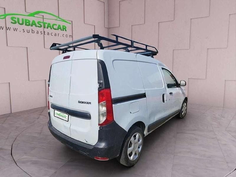Usado Dacia Dokker Essentiel 75 CV (55 kW) 2019 Blanco Monovolumen
