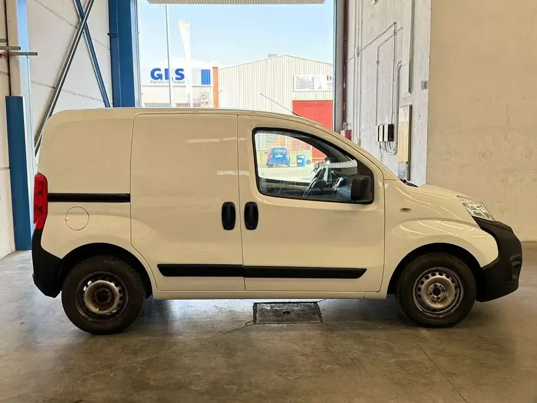 Usado Fiat Fiorino 79 CV (58 kW) 2019 Blanco Monovolumen