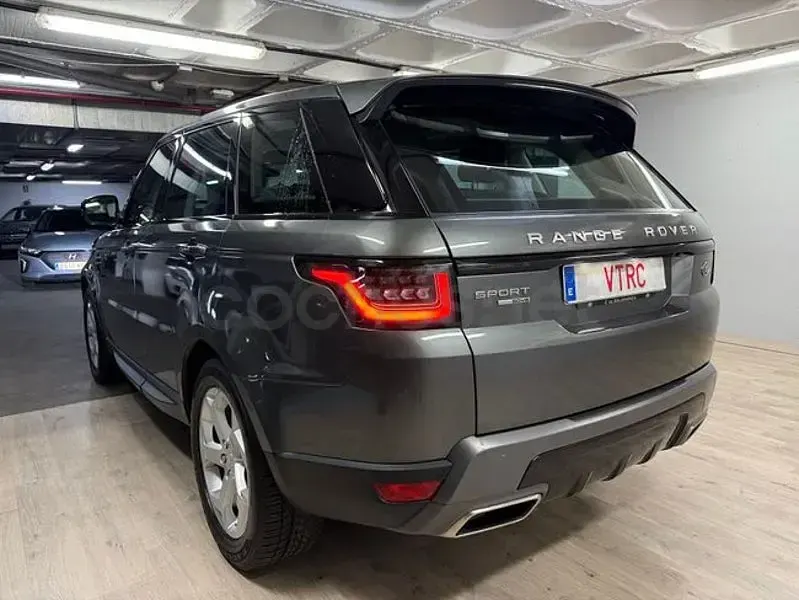 Käytetty Land Rover Range Rover Sport S 258 HP (189 kW) 2019 Harmaa Katumaasturi