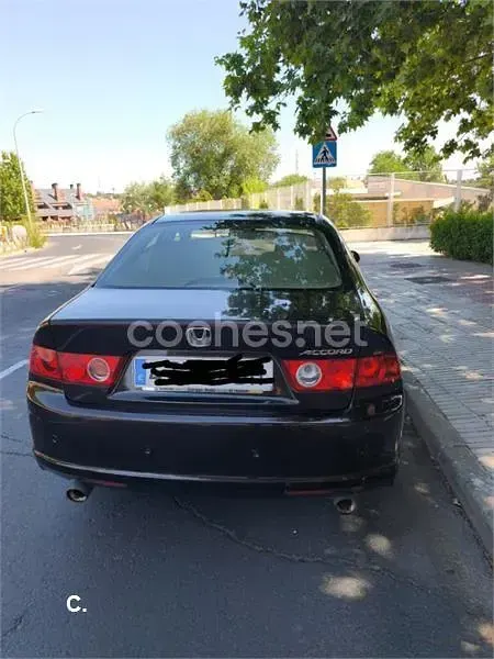 Usado Honda Accord Executive 190 CV (139 kW) 2006 Marrón Berlina