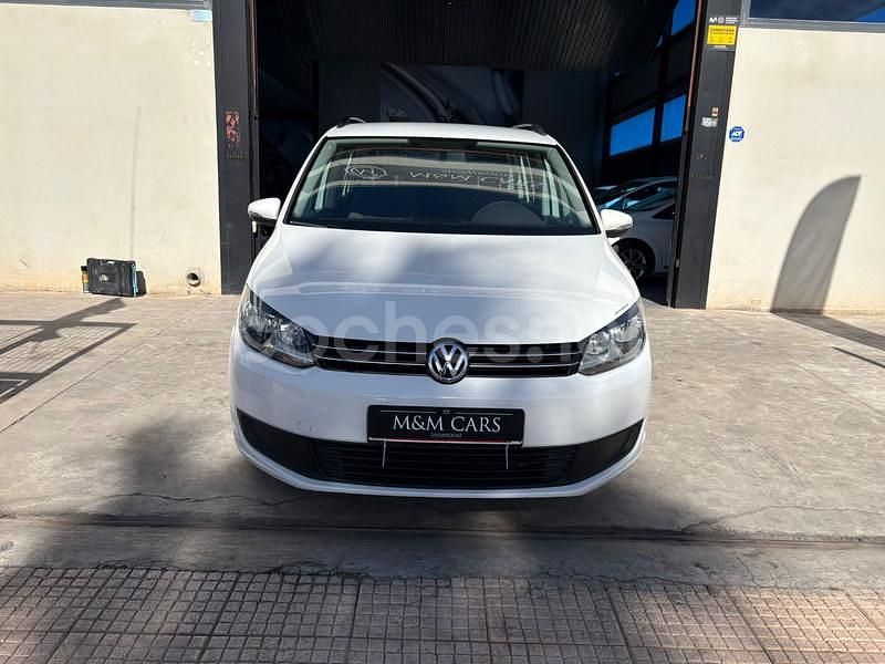 Usado VW Touran Advance 105 CV (77 kW) 2013 Blanco Monovolumen