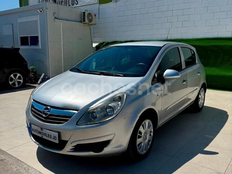 Gris / plata Usado 2008 Opel Corsa Berlina | 3990 € (Precio justo) - Imagen 1/4