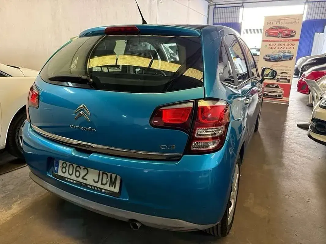 Usado Citroën C3 Seduction 68 CV (50 kW) 2015 Azul Utilitario