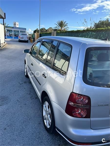 Gris / plata Usado 2008 VW Touran Monovolumen | 5300 € (Buen precio) - Imagen 1/4