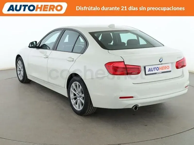 Usado BMW 318 Sport Line 150 CV (110 kW) 2017 Blanco Berlina
