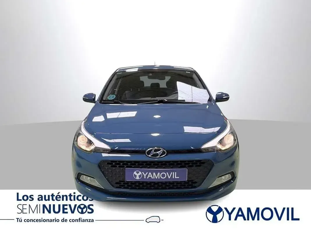 Usado Hyundai i20 84 CV (61 kW) 2018 Azul Utilitario
