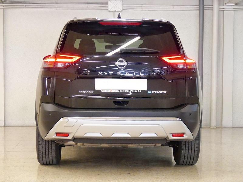 Usado Nissan X-Trail Tekna 213 CV (156 kW) 2022 Negro SUV