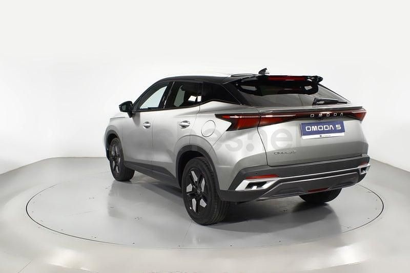 Usado Omoda 5 147 CV (108 kW) 2025 Gris / plata SUV