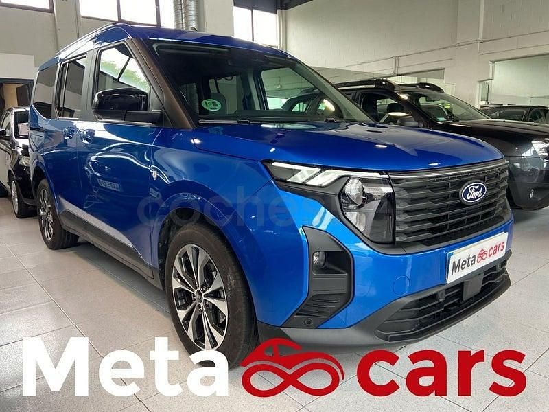 Usado Ford Tourneo Courier Titanium 125 CV (91 kW) 2025 Azul Monovolumen
