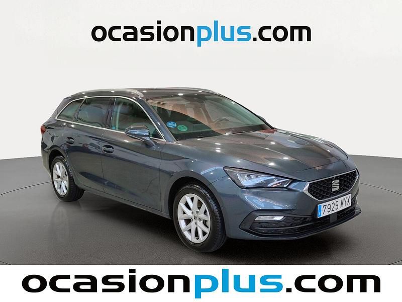 Usado Seat Leon Style 116 CV (85 kW) 2025 Gris Familiar