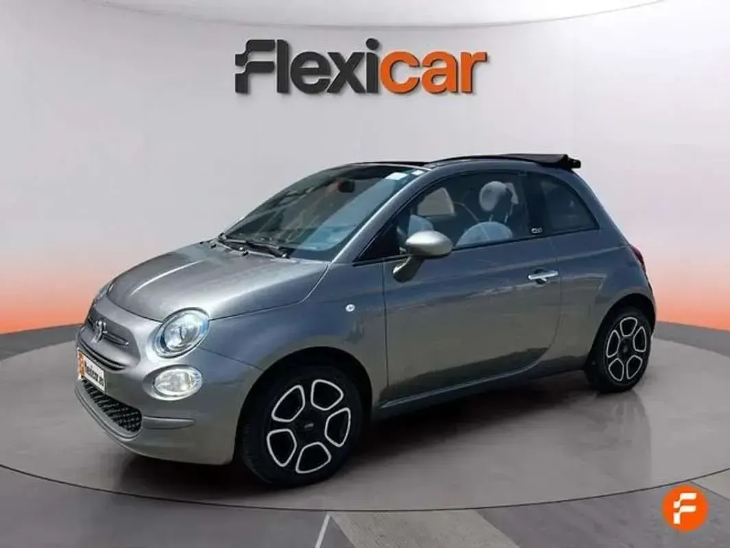 Usado Fiat 500 Club 71 CV (52 kW) 2023 Gris Descapotable