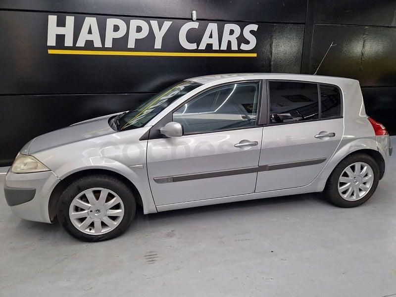 Usado Renault Mégane II Dynamique 130 CV (95 kW) 2006 Gris / plata Berlina